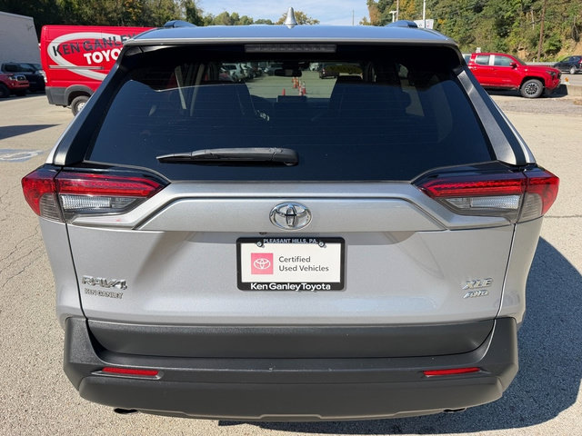 Certified 2023 Toyota RAV4 XLE Premium AWD/4WD image 5