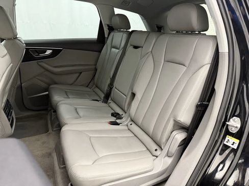 Used 2021 Audi Q7 3.0T Premium Plus AWD/4WD image 35