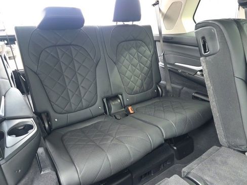 Used 2025 BMW X7 xDrive40i image 28