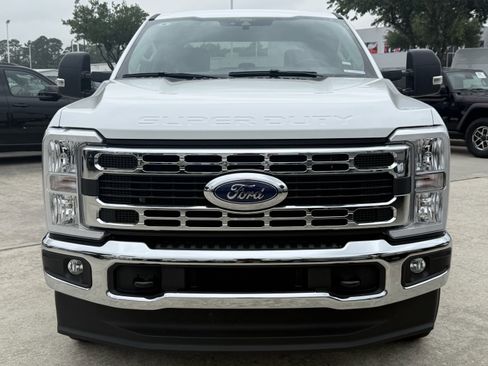 Used 2025 Ford F250 XLT AWD/4WD image 11