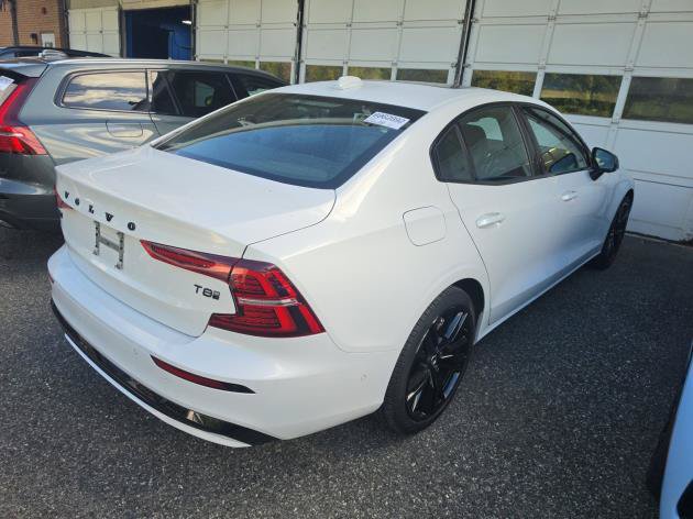 Used 2025 Volvo S60 T8 Ultra AWD/4WD image 4