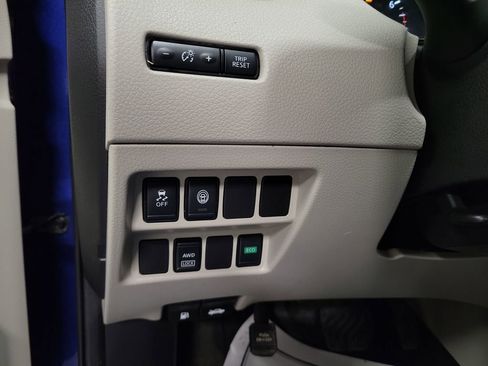 Used 2019 Nissan Rogue Sport SV image 20