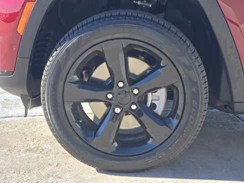 New 2025 Jeep Grand Cherokee L Limited w/ Luxury Tech Group II image 10