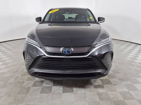 Used 2021 Toyota Venza LE AWD/4WD image 8