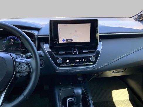 Certified 2025 Toyota Corolla XSE FWD image 6