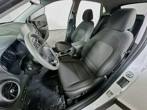 Used 2023 Hyundai Kona SEL AWD/4WD image 15