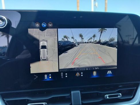 New 2026 Chevrolet Equinox LT w/ Safety and Technology Package FWD image 12