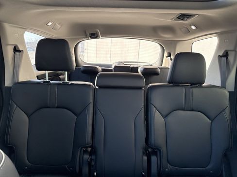 Certified 2023 Honda Pilot Touring image 13