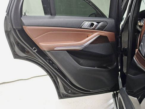 Used 2019 BMW X5 xDrive40i w/ Convenience Package AWD/4WD image 36