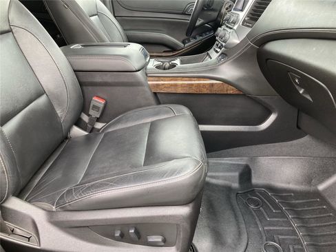 Used 2019 Chevrolet Tahoe LT image 32