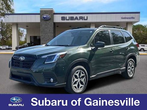 Used 2022 Subaru Forester Premium w/ Popular Package #1 AWD/4WD image 1