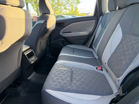 Certified 2025 Subaru Forester AWD/4WD image 23