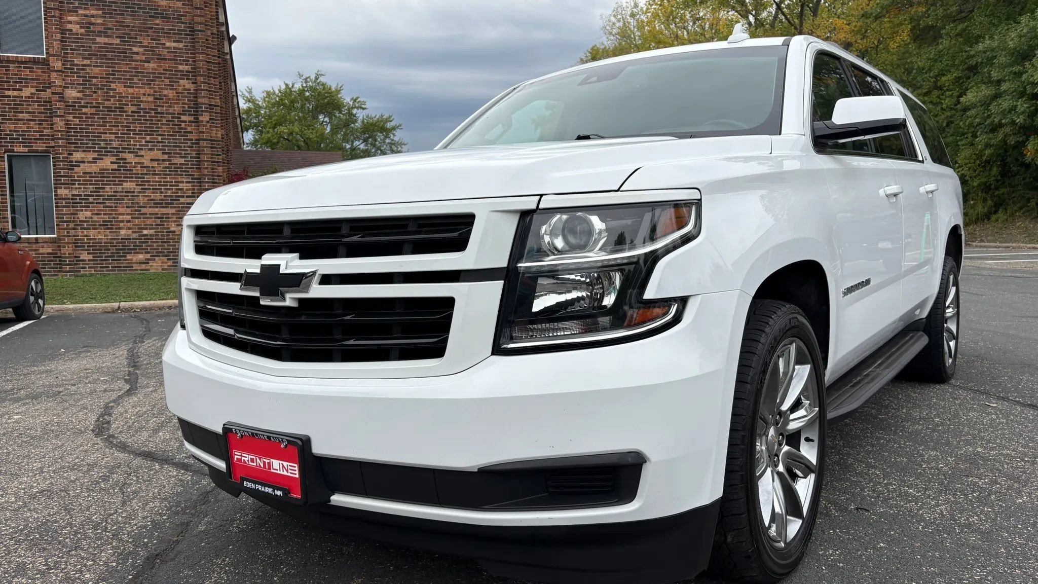 Used 2018 Chevrolet Suburban LT AWD/4WD image 16