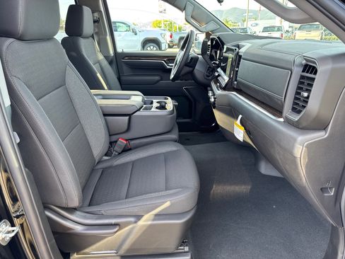 New 2026 GMC Sierra 1500 Elevation image 15