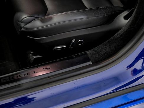 Used 2021 Tesla Model S Plaid image 26