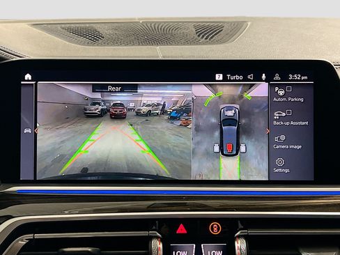Used 2019 BMW X7 xDrive40i w/ Parking Assistance Package AWD/4WD image 10