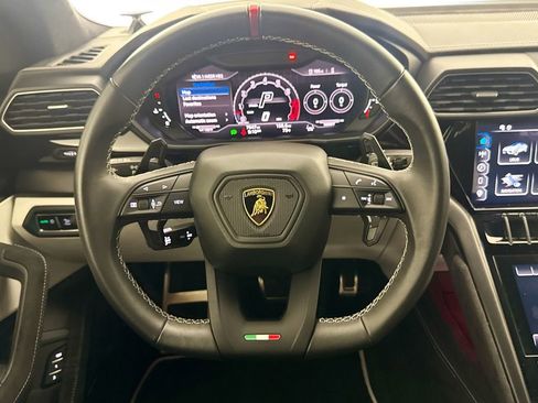 Used 2024 Lamborghini Urus S image 11