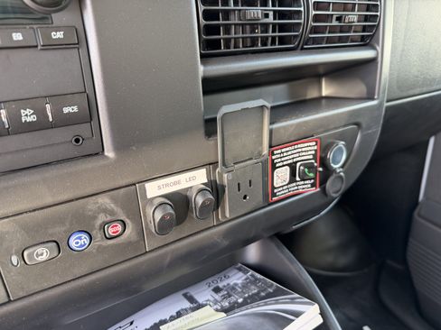 New 2026 Chevrolet Express 3500 w/ Power Convenience Package RWD image 29