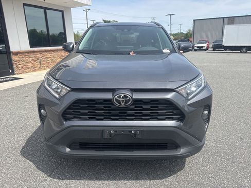 Used 2021 Toyota RAV4 XLE w/ Convenience Package image 10