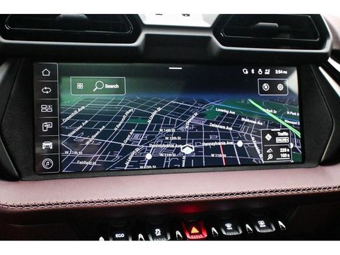 Used 2025 Lamborghini Urus SE image 79