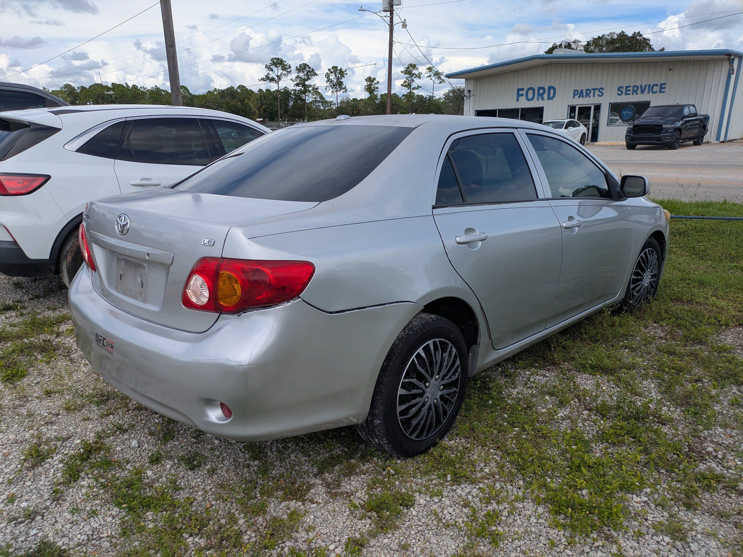 Used 2010 Toyota Corolla FWD image 4