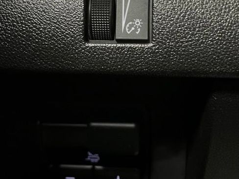 Used 2023 GMC Canyon Denali AWD/4WD image 33