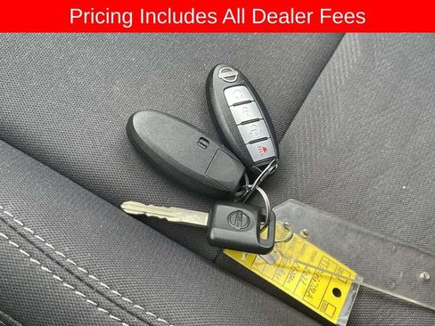 Used 2022 Nissan Frontier SV w/ Technology Package AWD/4WD image 34