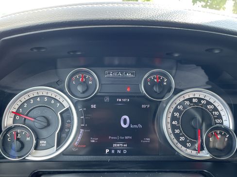 Used 2015 RAM 1500 Laramie w/ Convenience Group AWD/4WD image 11