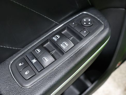 Used 2017 Dodge Charger R/T Scat Pack w/ Beats Audio Group image 14