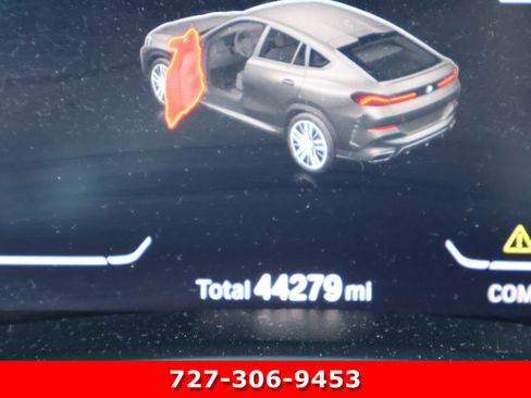 Used 2021 BMW X6 M50i w/ Executive Package AWD/4WD image 20