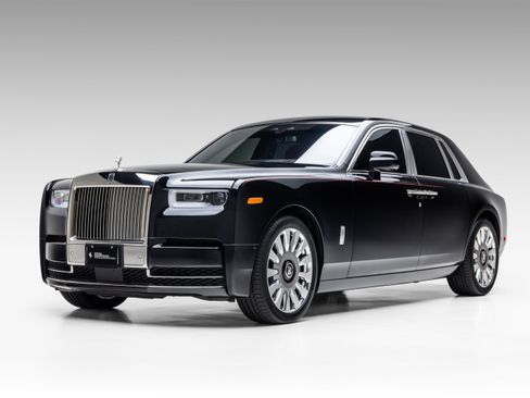 Used 2019 Rolls-Royce Phantom Sedan image 3