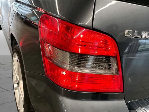 Used 2011 Mercedes-Benz GLK 350 2WD image 21