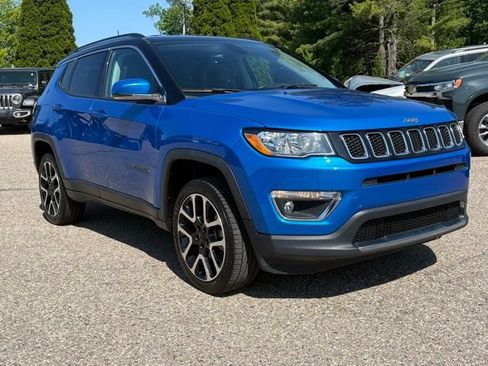 Used 2018 Jeep Compass Limited w/ Safe & Security Group AWD/4WD image 8