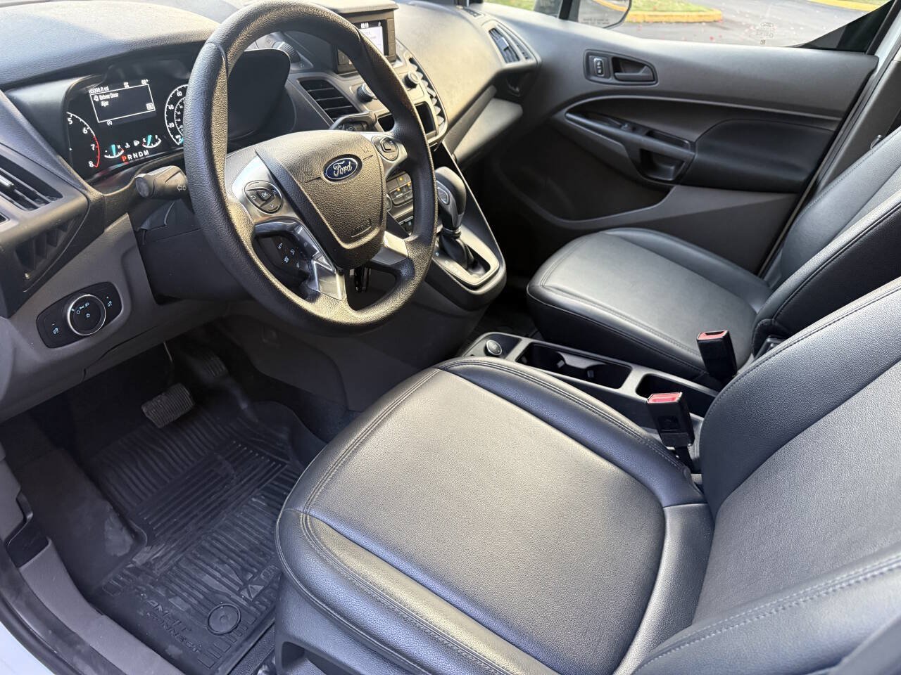 Used 2019 Ford Transit Connect XL FWD image 11