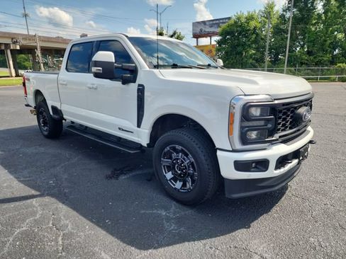 Used 2023 Ford F250 Lariat w/ Lariat Ultimate Package AWD/4WD image 8