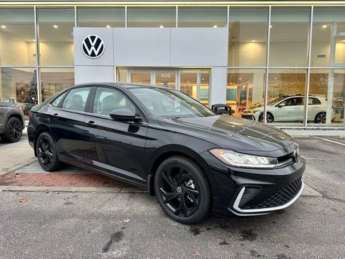 New 2026 Volkswagen Jetta SE FWD image 1