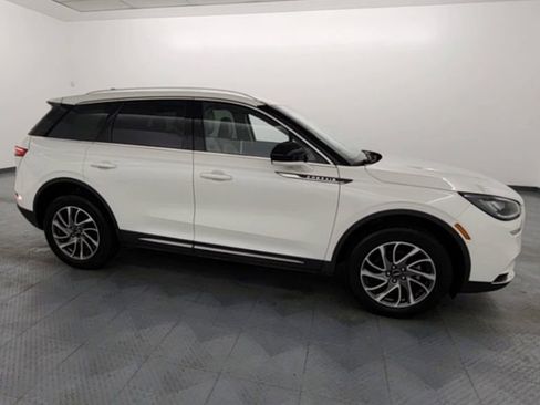 Used 2021 Lincoln Corsair AWD w/ Equipment Group 101A image 9