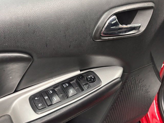 Used 2018 Dodge Journey SE w/ Connectivity Group FWD image 14