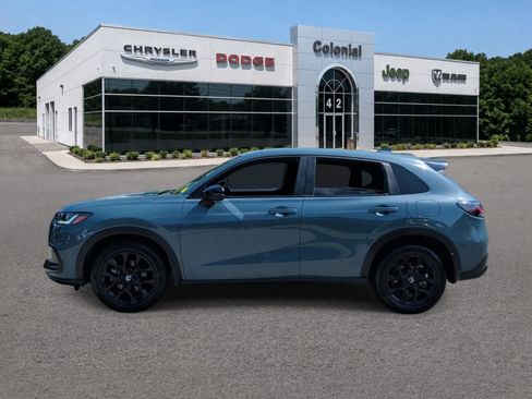 Used 2023 Honda HR-V Sport image 3
