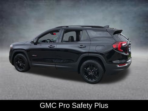 Used 2022 GMC Terrain AT4 AWD/4WD image 4