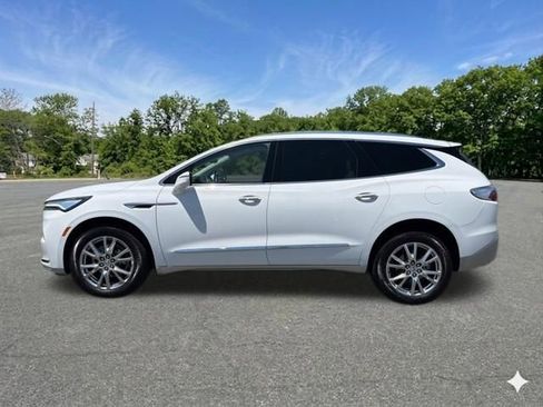 Used 2023 Buick Enclave Premium w/ Experience Buick Package AWD/4WD image 5