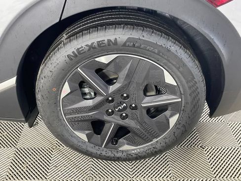 New 2026 Kia EV6 Light RWD image 11