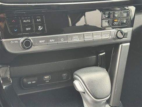 Used 2025 Kia Seltos S image 15