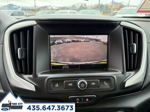 Used 2024 GMC Terrain SLE w/ Elevation Edition image 20