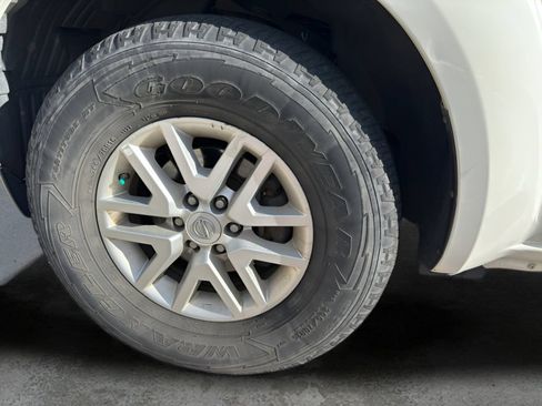 Used 2016 Nissan Frontier SV RWD image 14