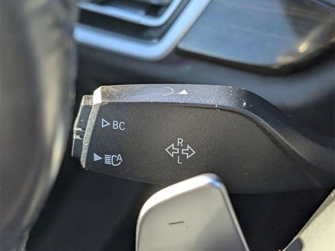 Used 2021 BMW X6 xDrive40i w/ M Sport Package image 22