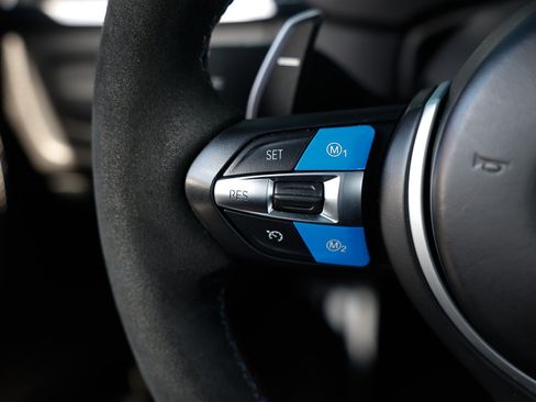 Used 2018 BMW M3 RWD image 30