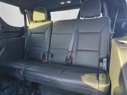 Used 2021 GMC Yukon SLT w/ SLT Luxury Package image 21