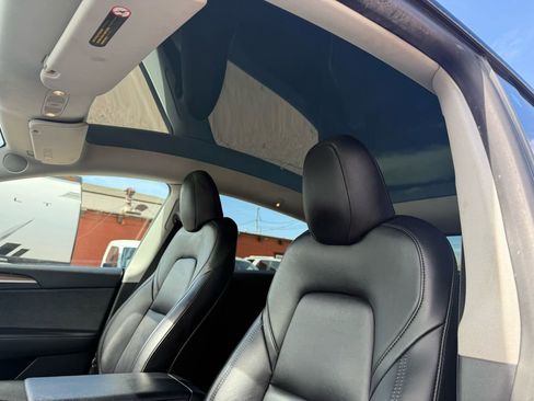 Used 2023 Tesla Model Y Long Range image 17