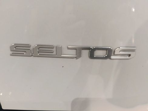 Used 2025 Kia Seltos EX w/ EX Sunroof Package AWD/4WD image 14